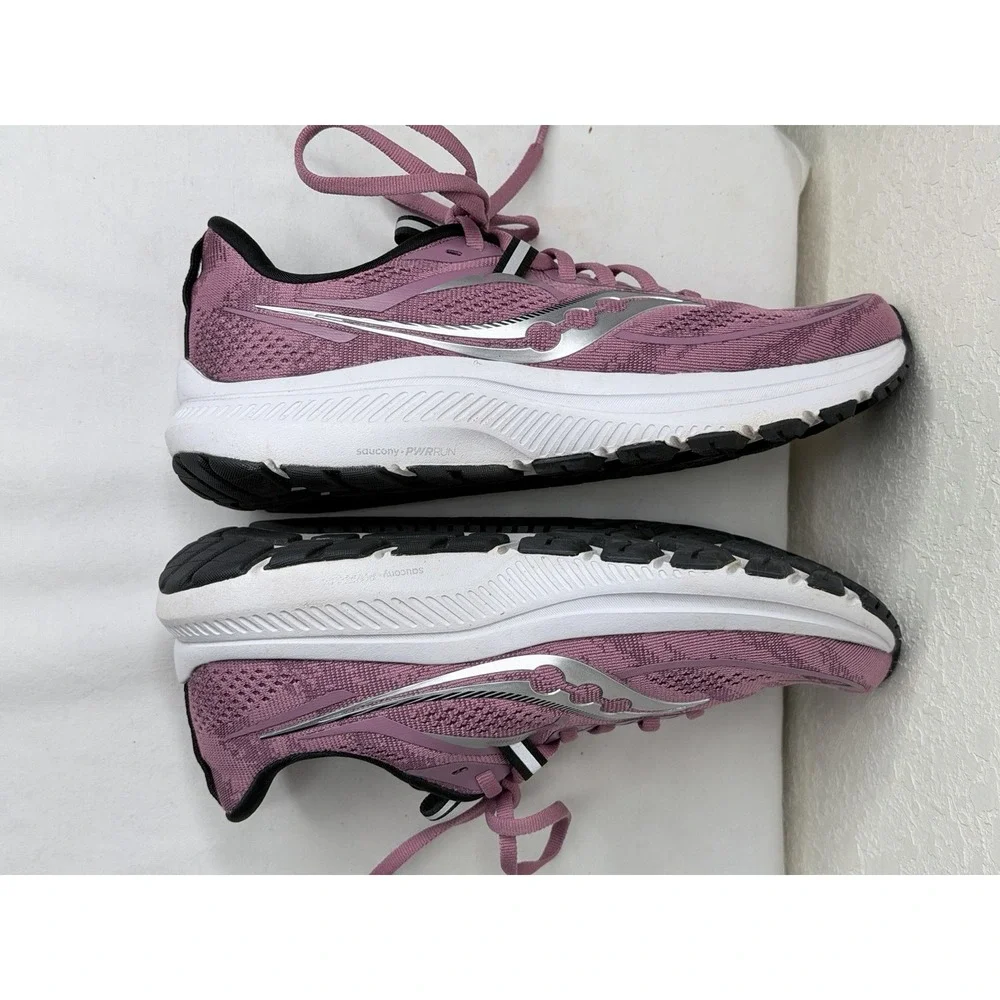Saucony Omni 21 Formfit Running Sneaker Womens Size 7 Athletic Comfort Gym